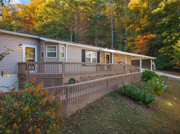 122 Paige Ln, Franklin, NC 28734