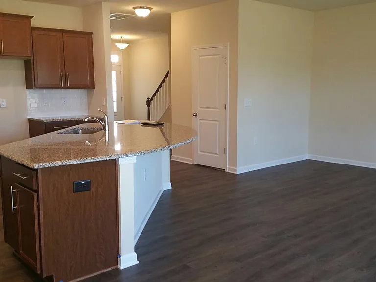 1905 Birdhouse Ln — Photo 13