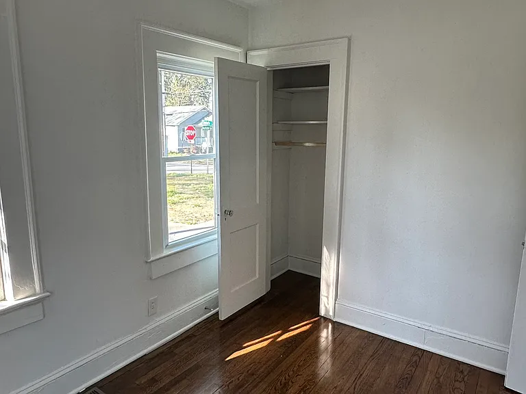 1933 Markone St NW — Photo 15