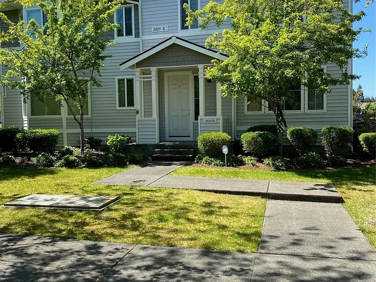 2025 Garry Oaks Ave #B — Photo 13