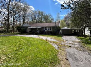 582 Hillside Dr, Hazle Township, PA 18202