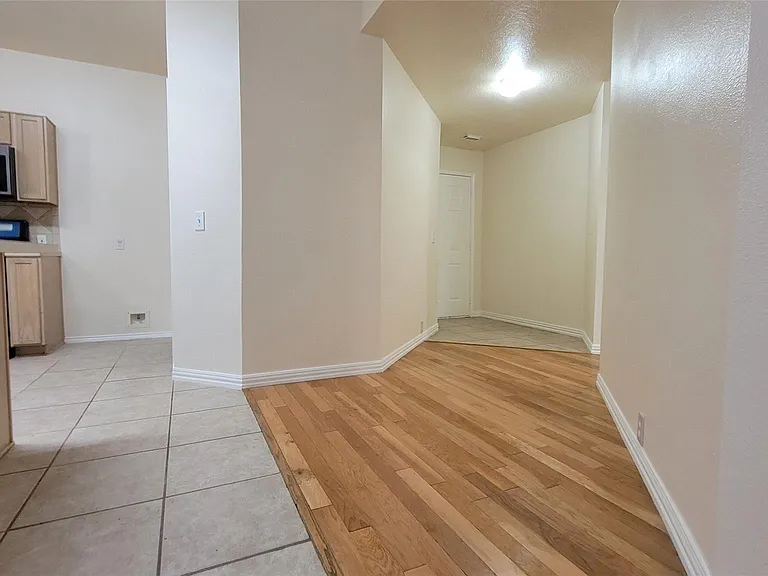4831 Dark Canyon Ct — Photo 14