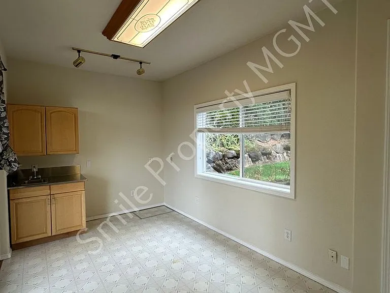 16087 SE Goosehollow Dr — Photo 22