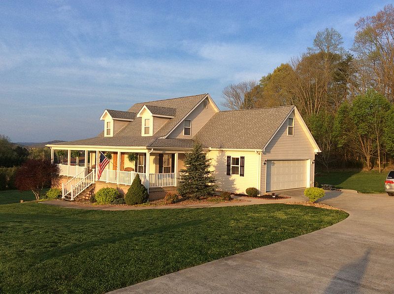 1st image of 2928 Bradford Way