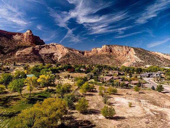 2nd image of 1949 Stone Canyon Ct