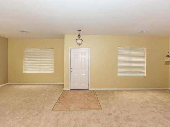 4th image of 104 E Camino Rancho Cielo