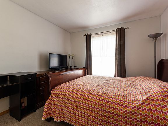 5th image of 2205 Brittany Ct