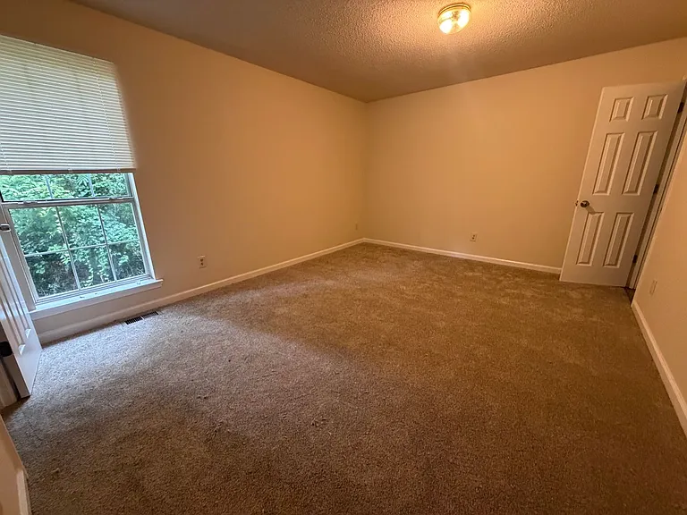 91 Bailey Dr — Photo 5