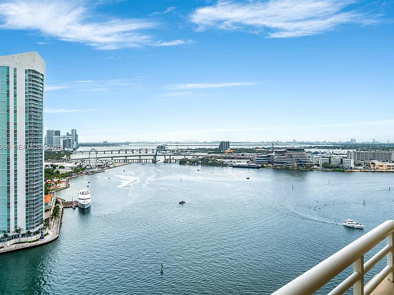 888 Brickell Key Dr #2610 — Photo 34