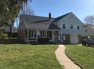 1025 Crozer Ln, Springfield, PA 19064