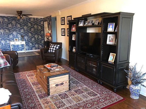 4th image of 60 Hempstead Ave APT 2F