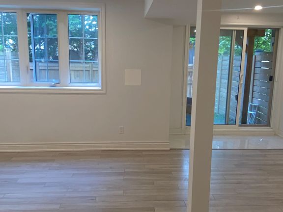 5th image of 65 Ruffle Ln