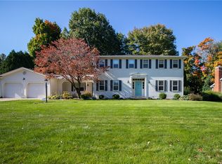 1350 Persimmon Ln, Fairview, PA 16415