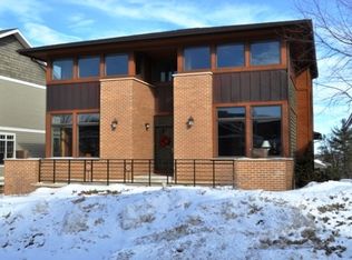 3555 John Muir Dr, Middleton, WI 53562