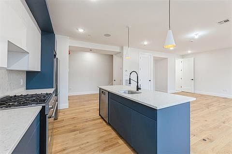 4th image of 259 Liberty Ave #3