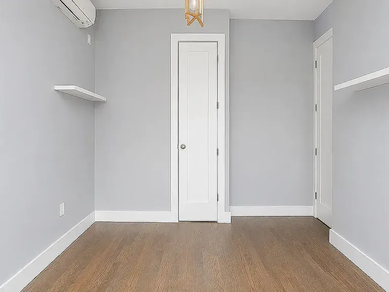 486 Harman St #2I — Photo 10