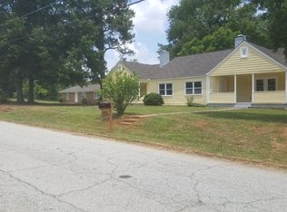 6820 Parkway Dr, Lithonia, GA 30058