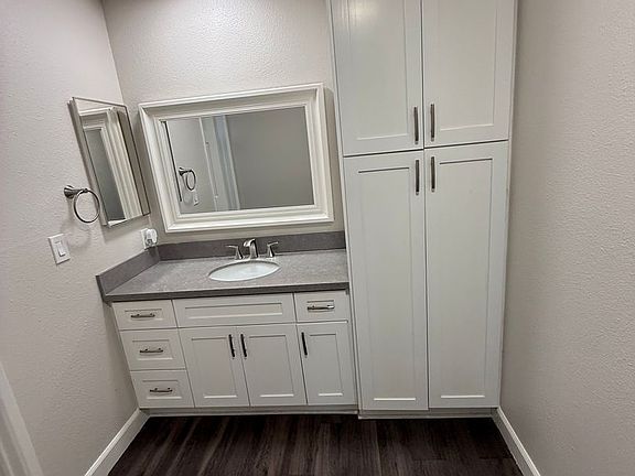 4th image of 7720 Crescent Ave #10