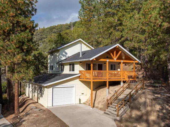 37745 Marina View Dr, Bass Lake, CA 93604