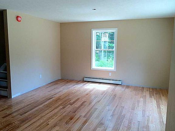 4th image of 7 Kingwood Drive