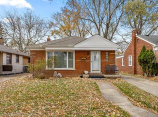 7668 Cortland Ave, Allen Park, MI 48101