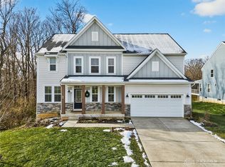 1667 Ardennes Oak Dr, Bellbrook, OH 45305