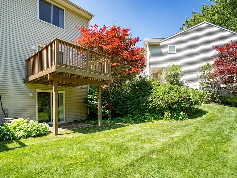 970 Ada Place Dr SE — Photo 3