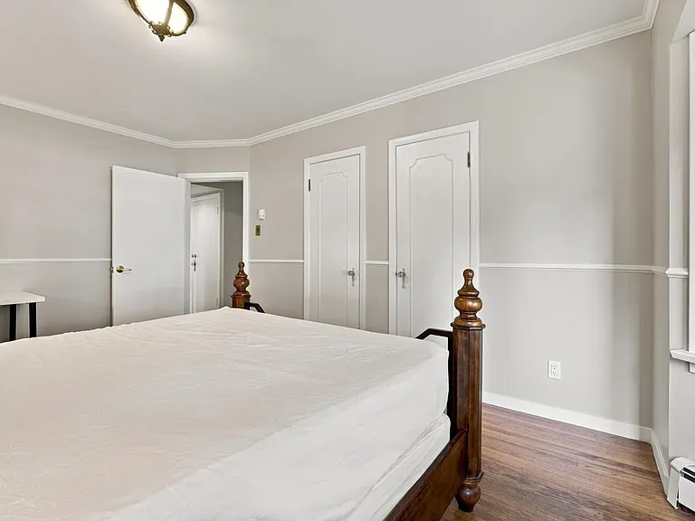 5809 Granville St — Photo 11