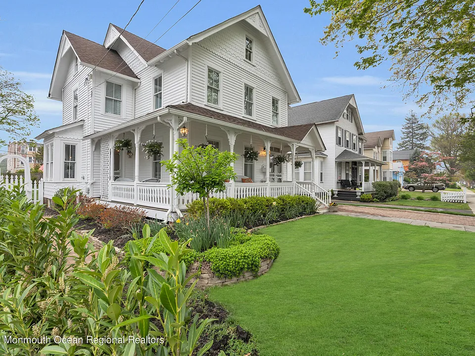21 Pearce Ave