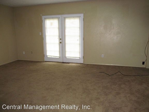 4th image of 5014 Lindenwood Dr S