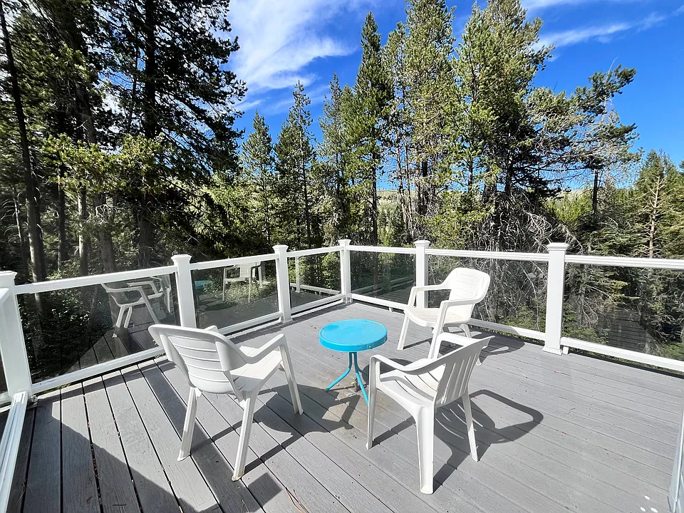 1267 Mount Shasta Cir