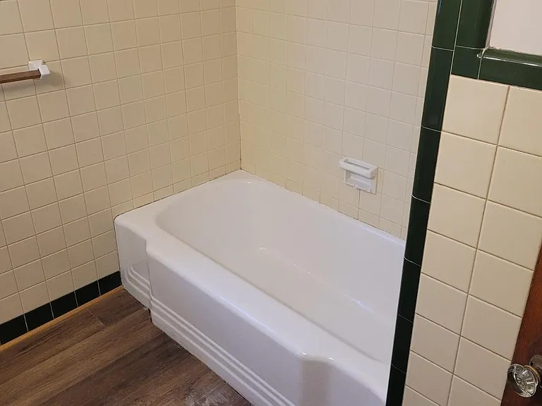 10658 Iowa Ave — Photo 7