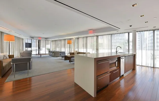 Rented by Compass | media 18