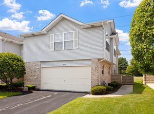 16142 Bormet Dr, Tinley Park, IL 60477