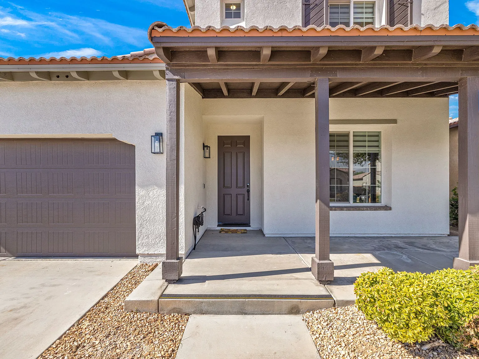 4 bed, 2338 sqft, $4,000 — Photo 4