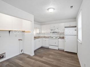 318 Mount Everest Dr APT D, Fenton, MO 63026