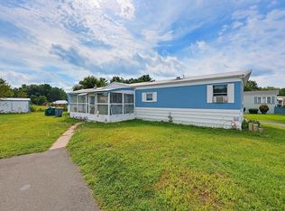 19 1st Ave, Westfield, MA 01085