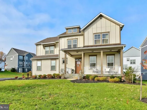 24289 Grayleaf Willow Pl, Aldie, VA 20105