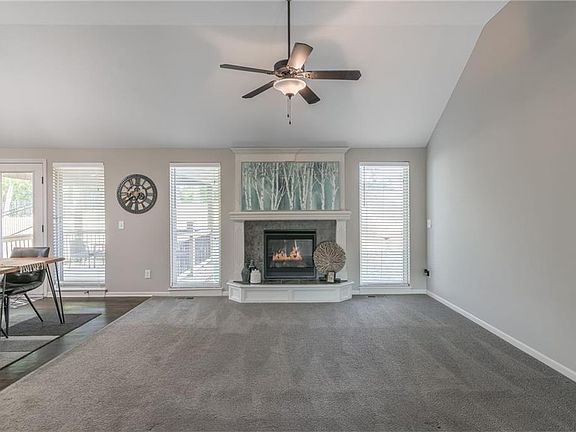 4th image of 10026 N Lawn Ave