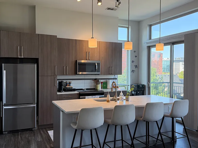 2811 N Vallejo St #301 — Photo 3