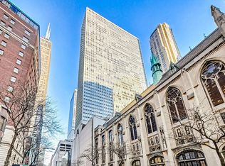 111 E Chestnut St APT 35J, Chicago, IL 60611