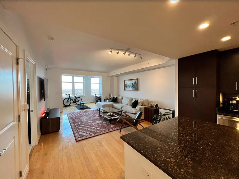 8220 Crestwood Heights Dr #1402 — Photo 9