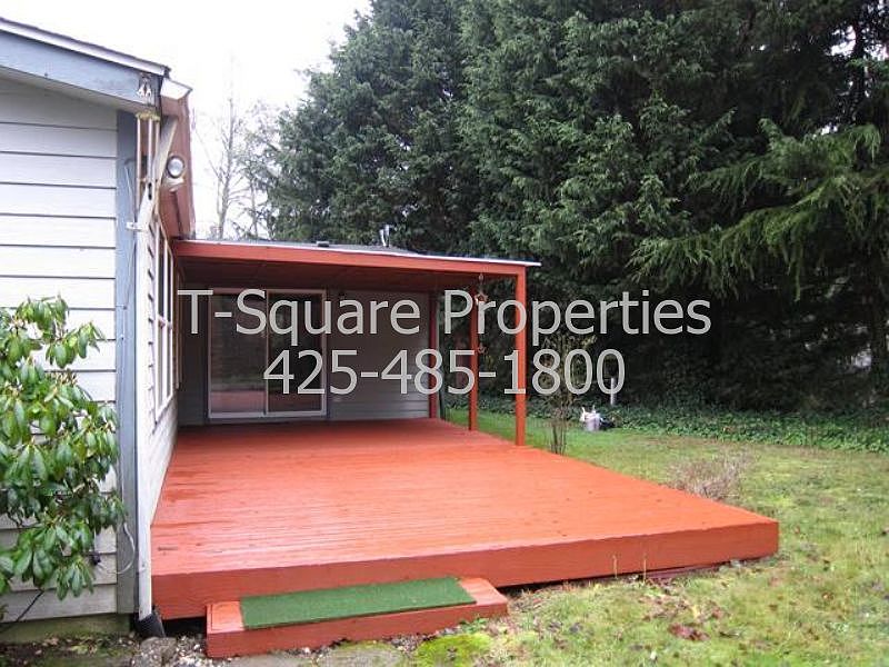 1st image of 15832 18th Pl W