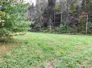 728 Red Branch Rd, Louisa, KY 41230