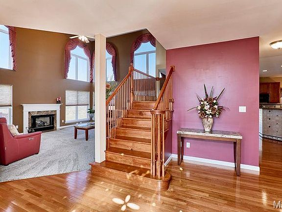 4th image of 4049 Portland Ridge Dr