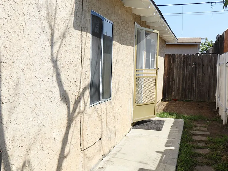 839 Colorado Ave #A — Photo 3