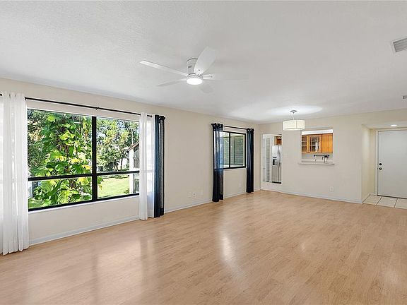 4th image of 700 Starkey Rd APT 1525