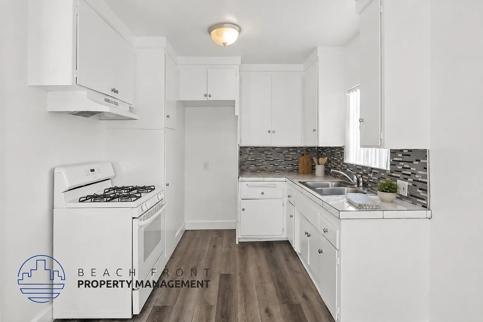940-942 S. Flower Street — Photo 1
