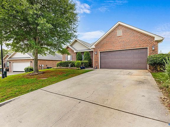 3rd image of 14337 Turnberry Ln