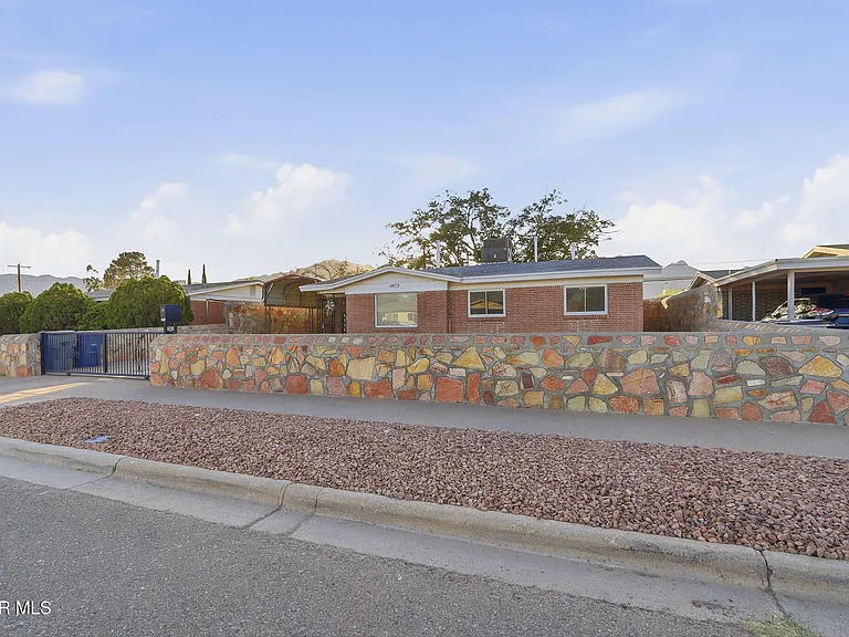4873 McGregor Dr — Photo 7
